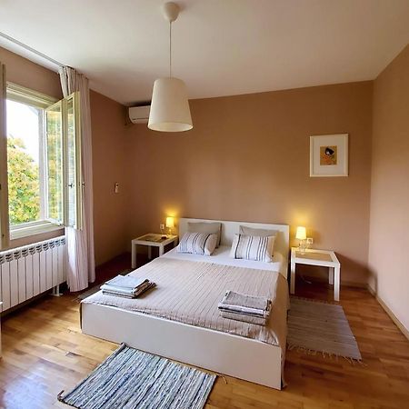 Sunny Central Apartment Sofia Exterior foto